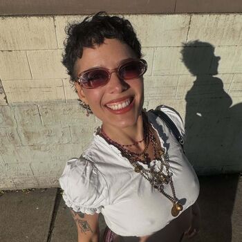 Full leaked Halsey private photo