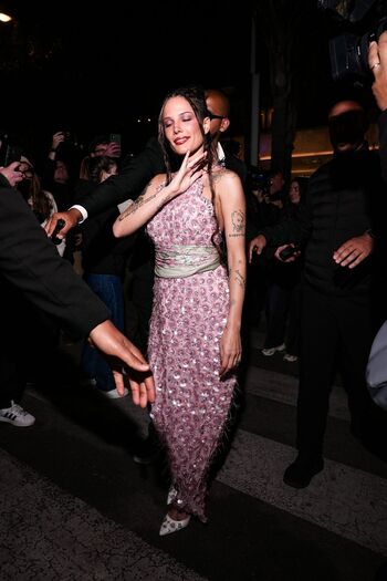 Full leaked Halsey private photo