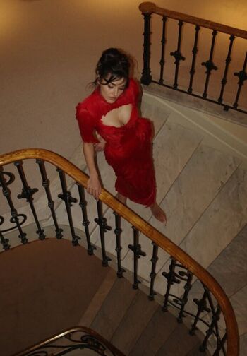 Full leaked Hande ercel page private photo
