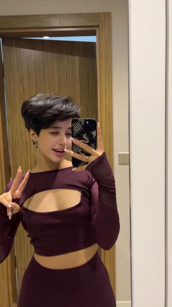 Full leaked Hanenn private photo