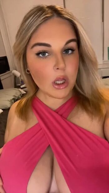 Full leaked Hannah c page private onlyfans photo