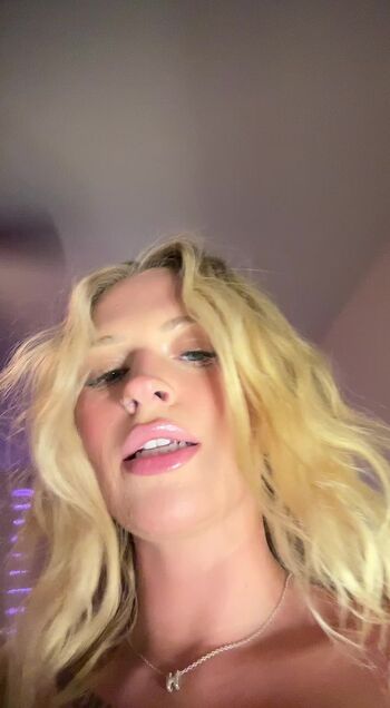 Full leaked Hannah grace page private photo