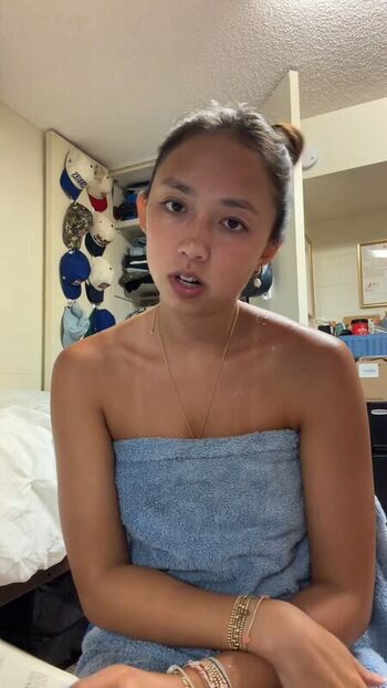 Full leaked Hannah lee page private photo