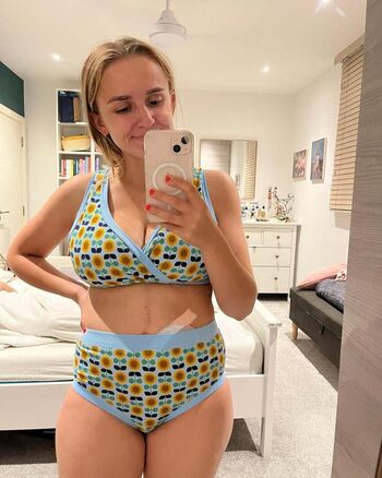 Full leaked Hannah witton private photo