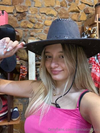 Full leaked Hannasimons private photo