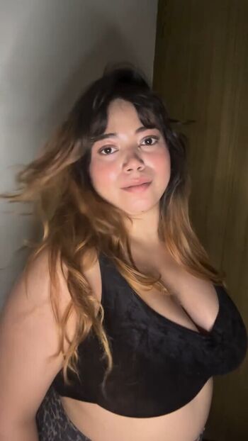 Full leaked Hanswahini private photo