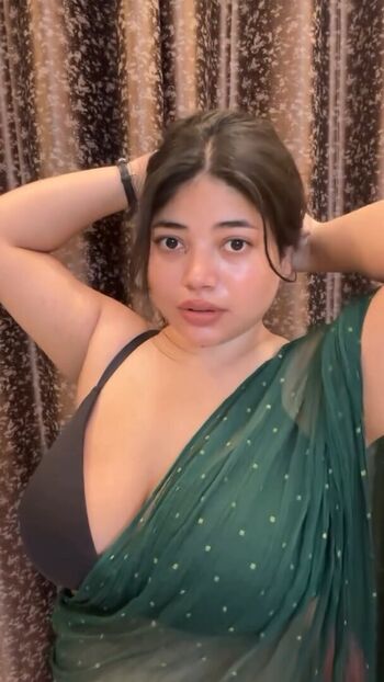 Full leaked Hanswahini private photo