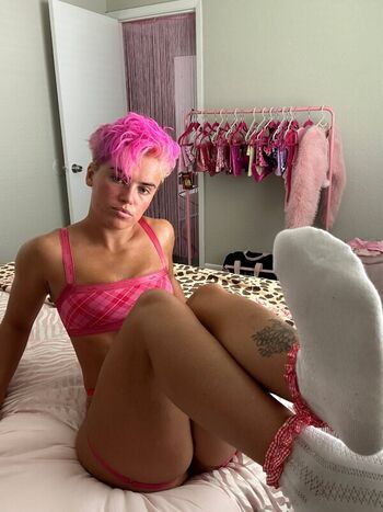 Full leaked Harley hudson page private photo