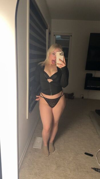 Full leaked Harleygonebad private photo
