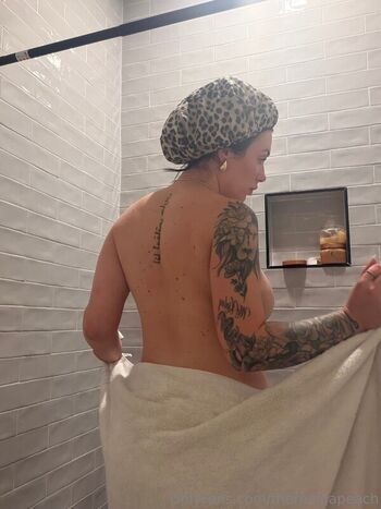 Full leaked Hayley davis private photo