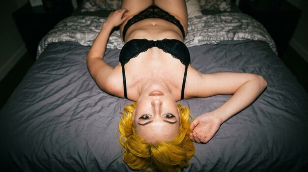 Full leaked Hayley williams page private photo