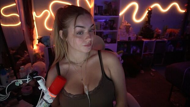 Full leaked Haymartinn private photo