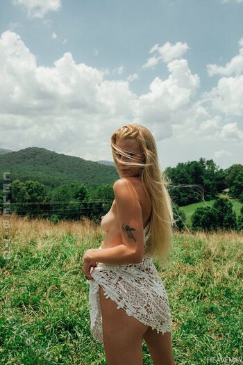 Full leaked Heavemly page private photo