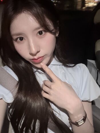 Full leaked Heejin private photo