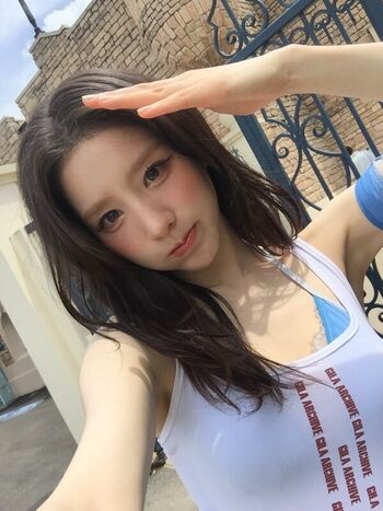 Full leaked Heejin private photo