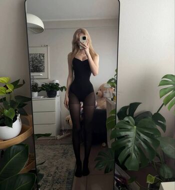 Full leaked Hefxtom private photo