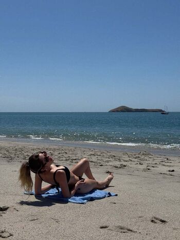 Full leaked Heidy pino private photo