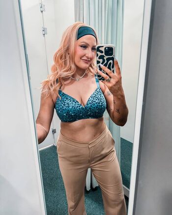 Full leaked Helen scott private photo