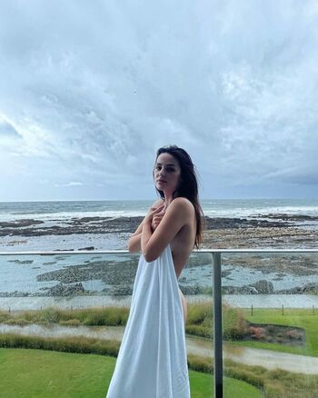 Full leaked Helena coelho private photo