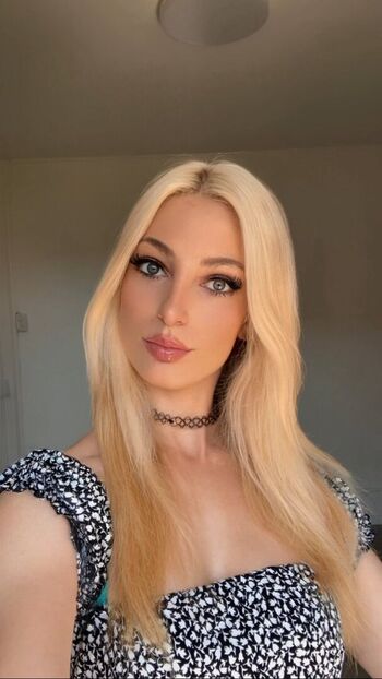 Full leaked Helenaking private photo