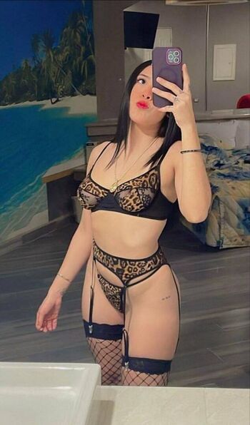 Full leaked Helenalonzoo private photo
