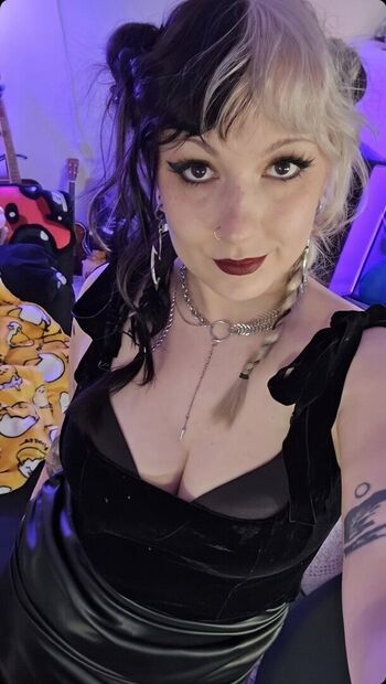 Full leaked Helloneptune private photo