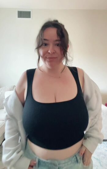 Full leaked Hellsbelllllls page private photo
