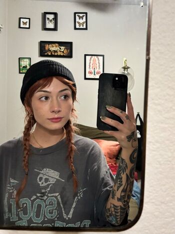 Full leaked Helluhvegan private photo