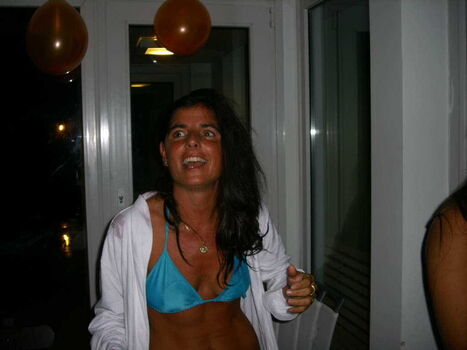 Full leaked Hen party thread private photo