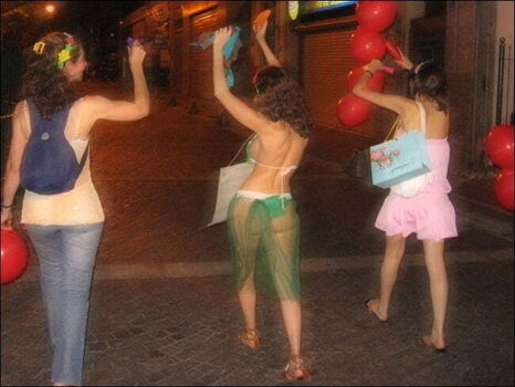 Full leaked Hen party private photo