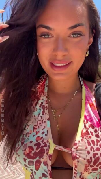 Full leaked Henna private photo