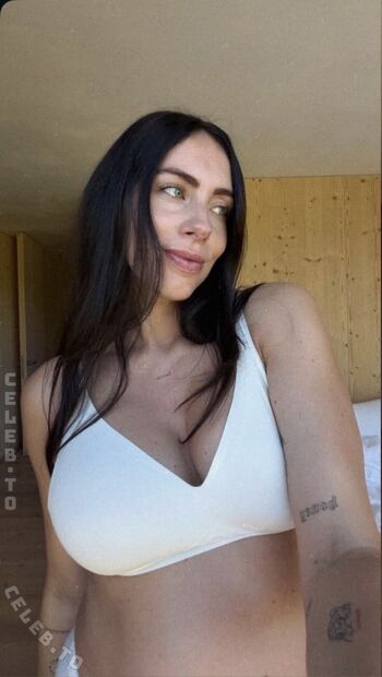 Full leaked Herstoryfeed private photo