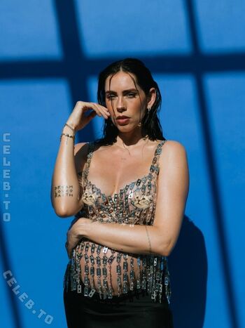 Full leaked Herstoryfeed private photo