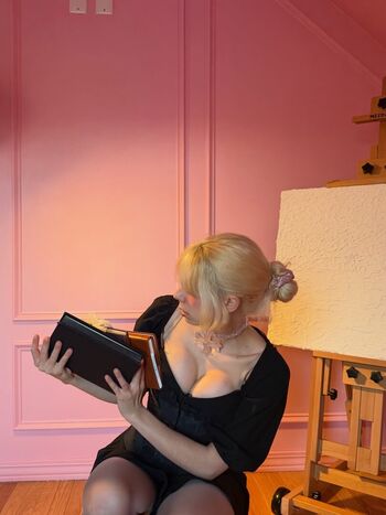 Full leaked Heyitssarah private photo
