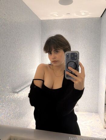 Full leaked Heykipp private photo