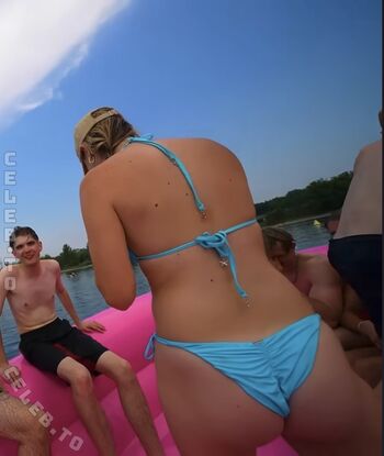 Full leaked Heylea private photo