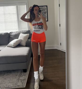 Full leaked Heymoll private photo