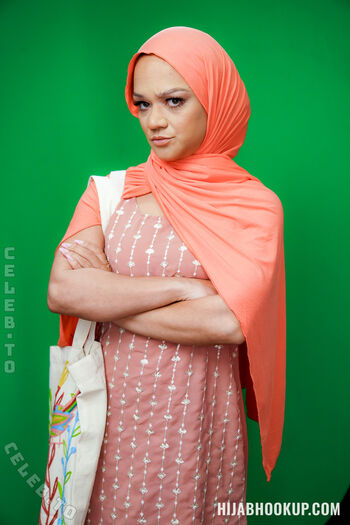 Full leaked Hijab hookup private photo