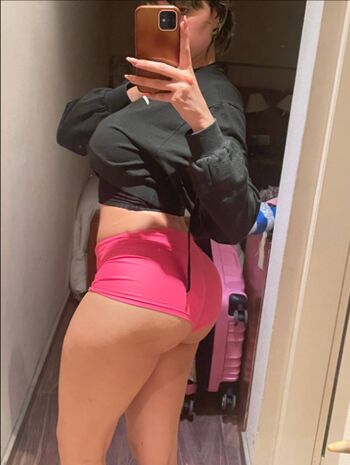 Full leaked Hika cosplay private photo