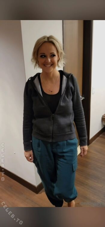 Full leaked Hiking mylf private photo