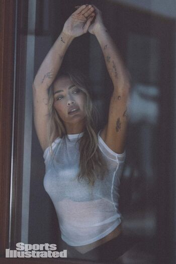 Full leaked Hillary duff page private photo