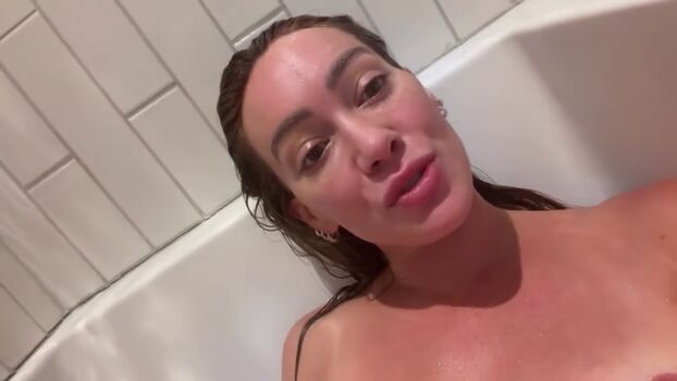 Full leaked Hillary duff private photo
