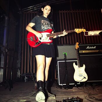 Full leaked Hinds private photo