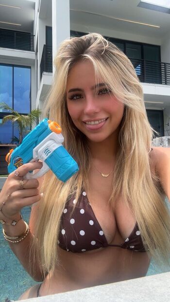 Full leaked Hippicam private photo