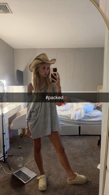 Full leaked Hippicam page private photo