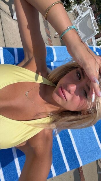 Full leaked Hippicam page private photo