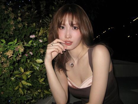Full leaked Hirai momo page private photo