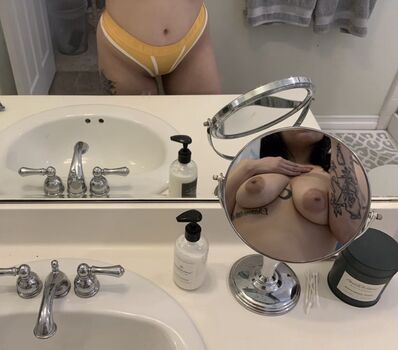 Full leaked Hoestacks private photo