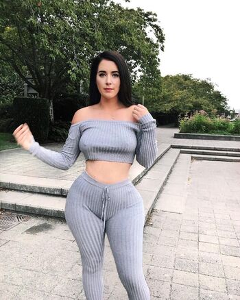 Full leaked Holly luyah private onlyfans photo