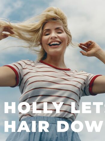Full leaked Holly willoughby page private photo